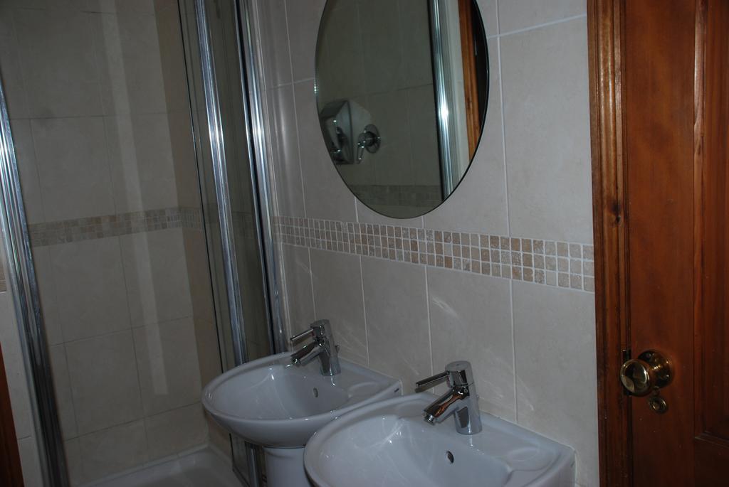 Greenhollow Hotel Gravesend Camera foto
